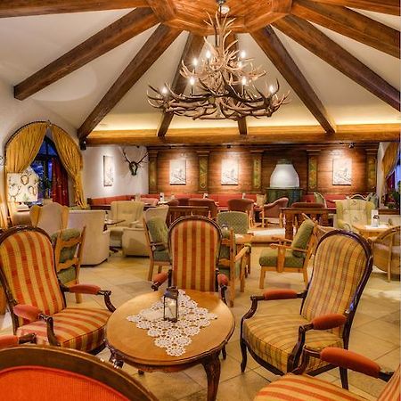 Jaegerwirt Hotel Kitzbuhel Bagian luar foto