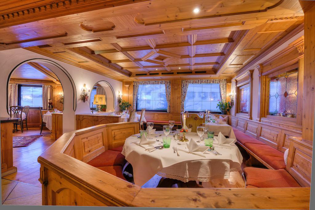 Jaegerwirt Hotel Kitzbuhel Bagian luar foto