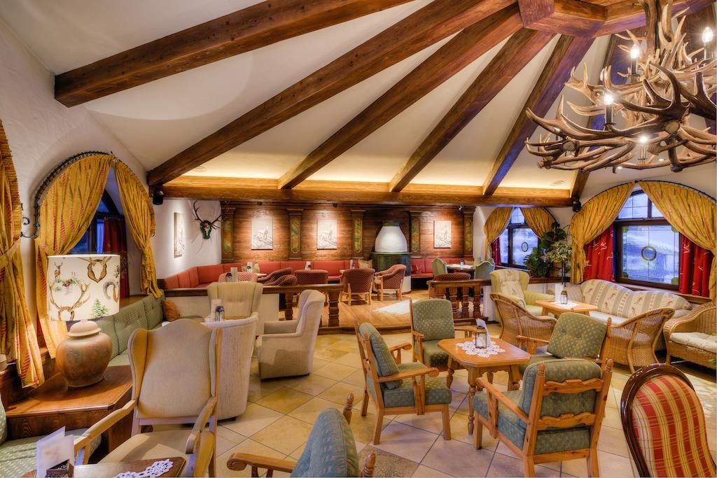 Jaegerwirt Hotel Kitzbuhel Bagian luar foto
